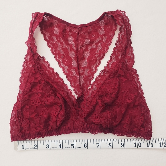 EUC Victoria's Secret Red Lace Bralette - Picture 7 of 9